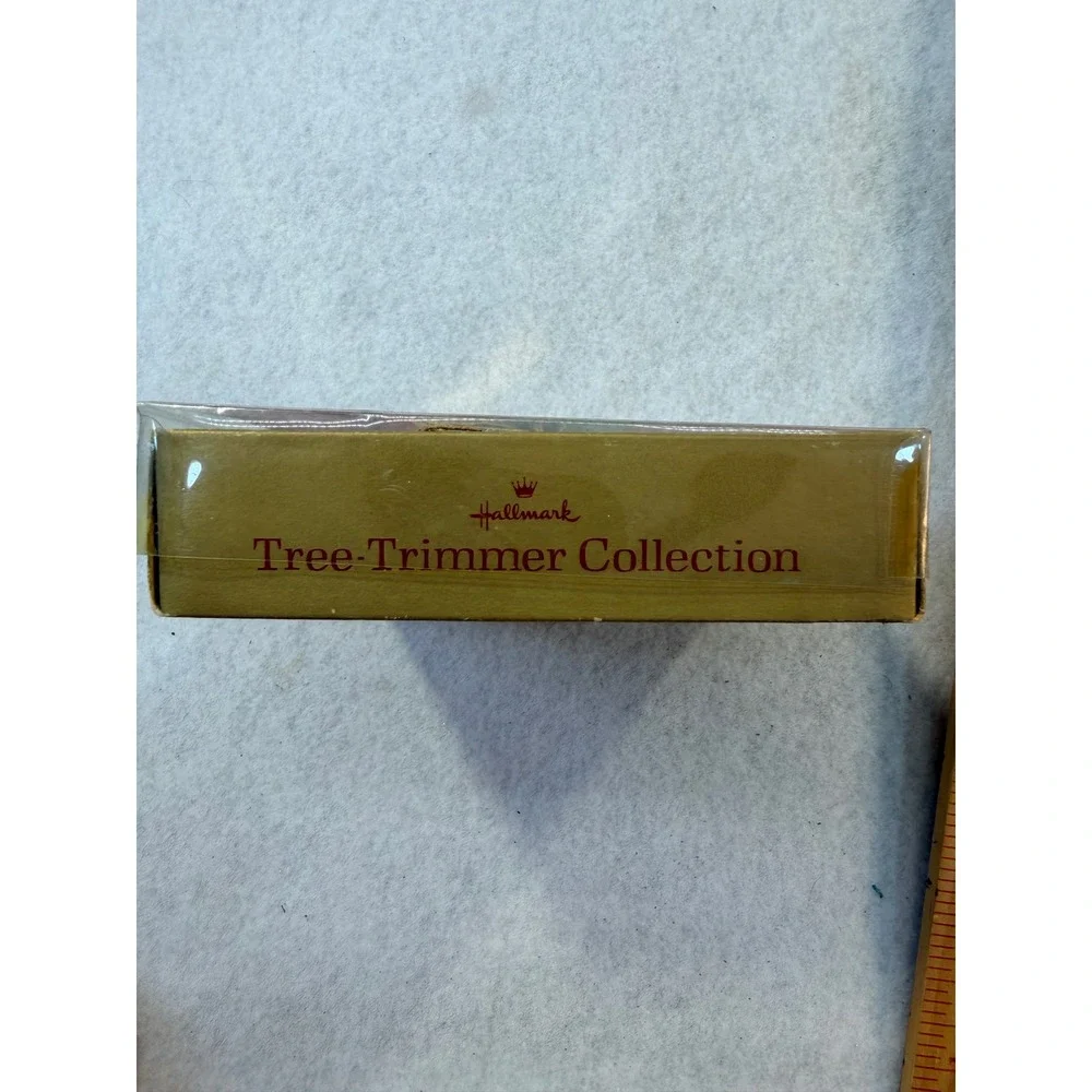 Vintage Hallmark Nostalgia Dated Ornament 1976 Train Tree Trimmer 400QX222-1